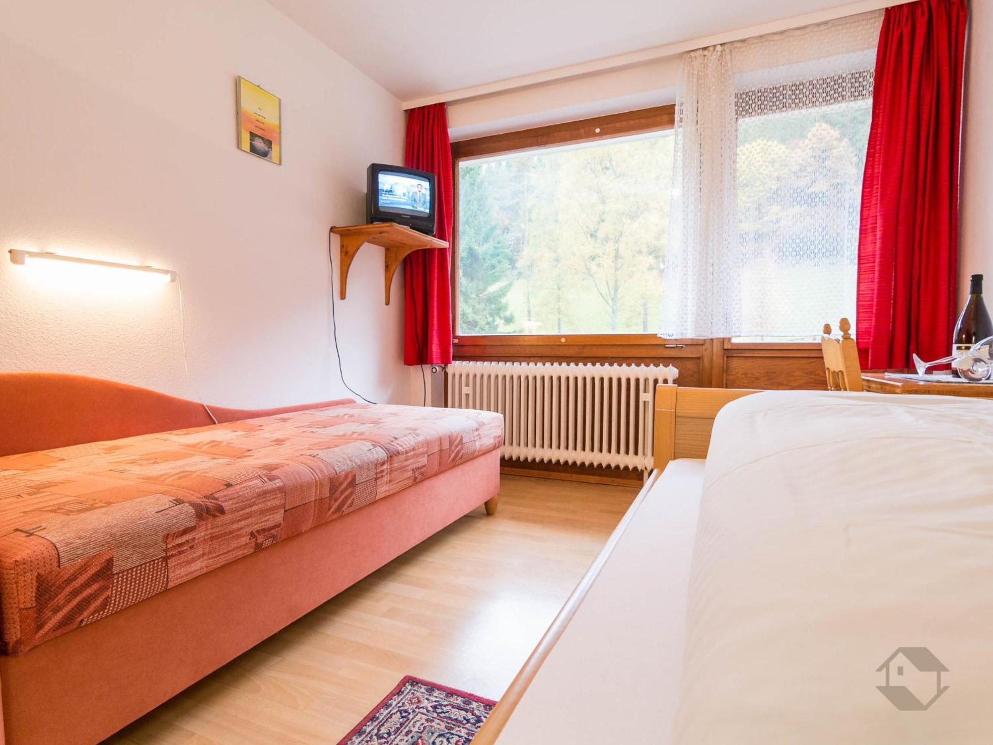 Enri Theater & Pension Bruderhaus Altensteig Room photo